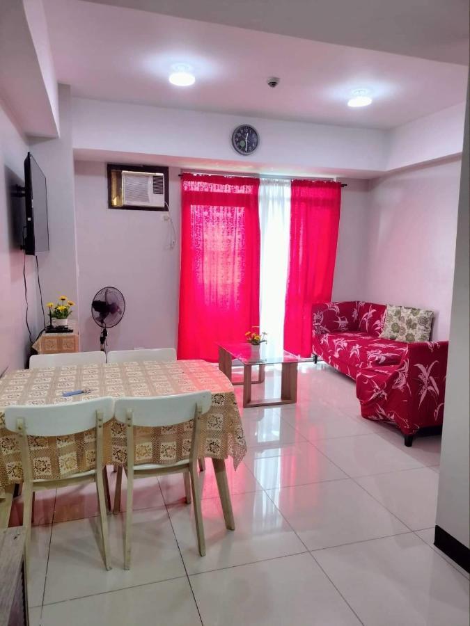 Cubao ManhattanHeights Unit 7EF Tower B, 1BR Manila Exterior foto